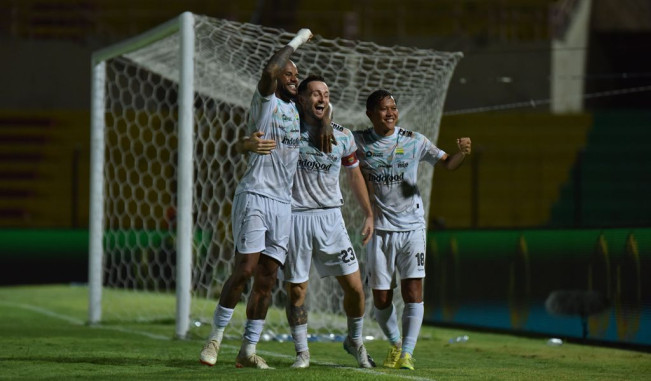 Hasil Pekan ke-15 dan Klasemen Liga 1: Persib Pangkas Jarak dari Persebaya